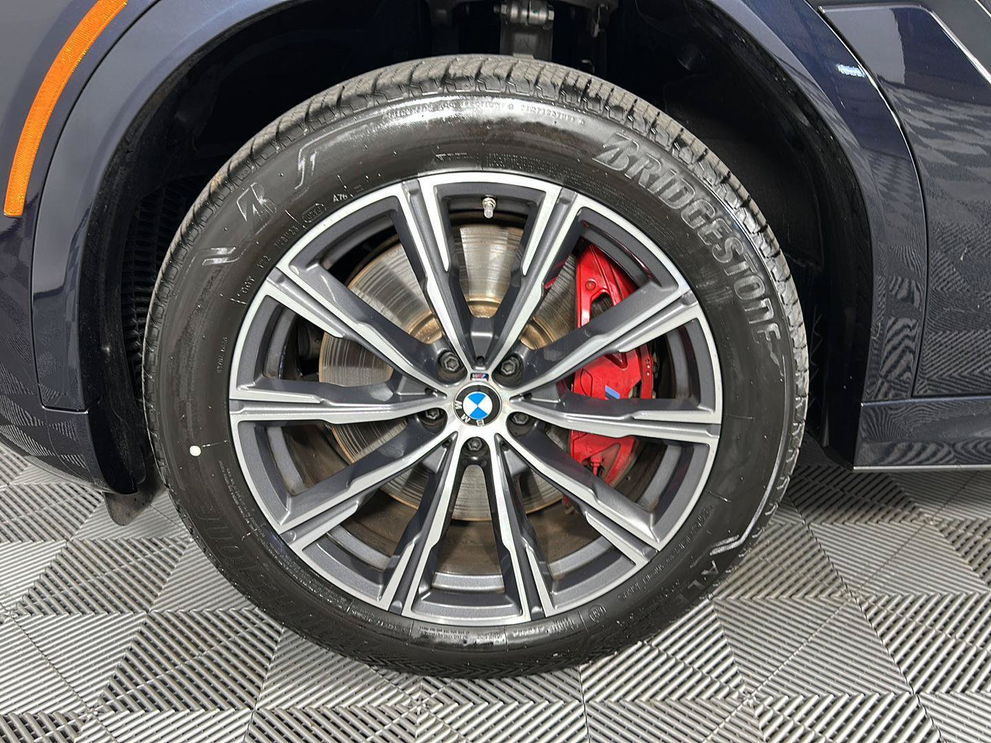Used 2024 BMW X6 M60i AWD/4WD image 9