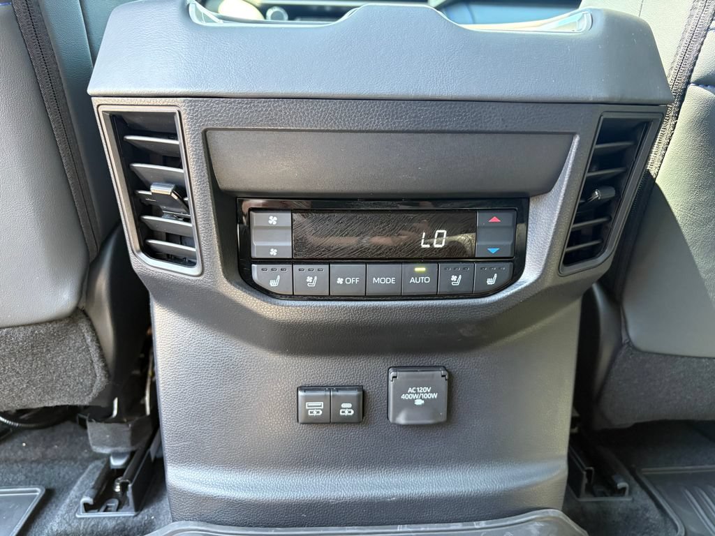 Used 2026 Toyota Sequoia Platinum AWD/4WD image 18