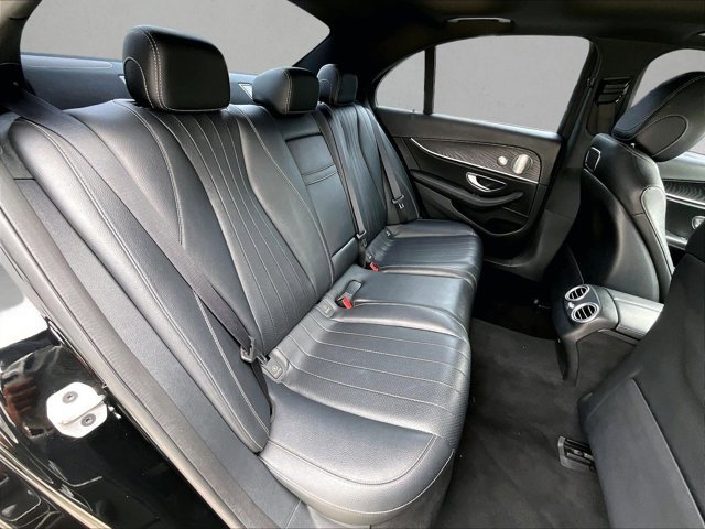Used 2019 Mercedes-Benz E 300 image 29