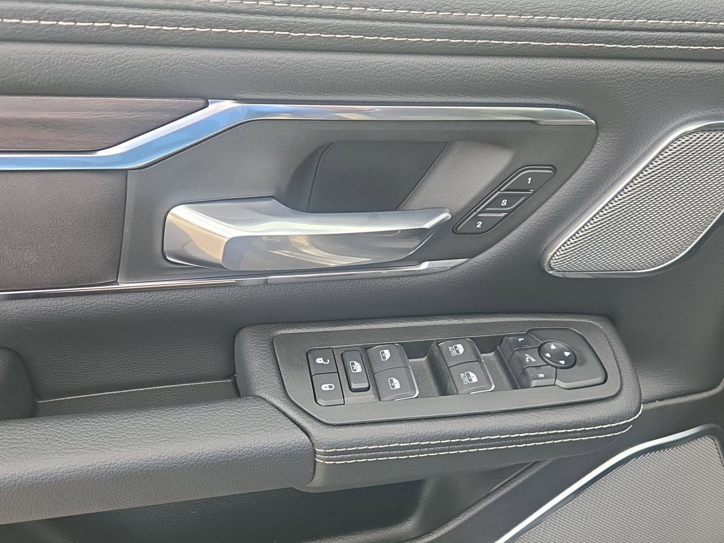 Used 2026 RAM 1500 Laramie image 11