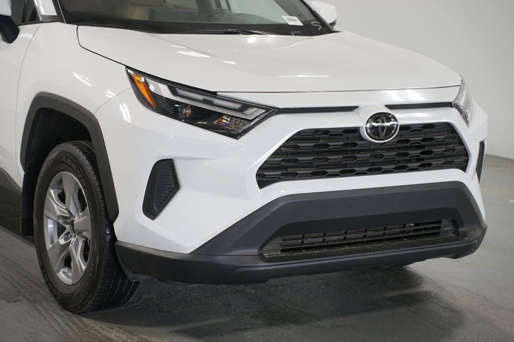 Used 2024 Toyota RAV4 XLE image 4