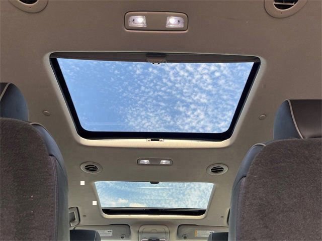 Used 2020 Buick Enclave Avenir w/ Avenir Technology Package image 26