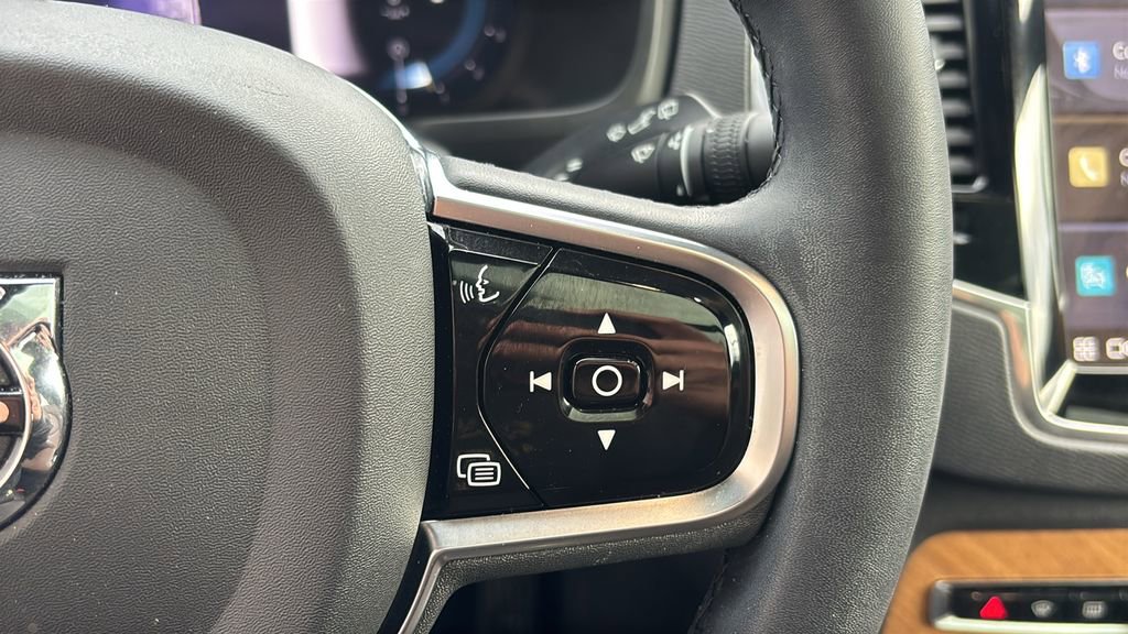 Used 2024 Volvo XC90 B6 Plus image 18