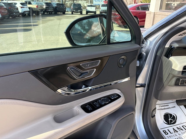 Used 2021 Lincoln Corsair Reserve w/ Elements Package image 11