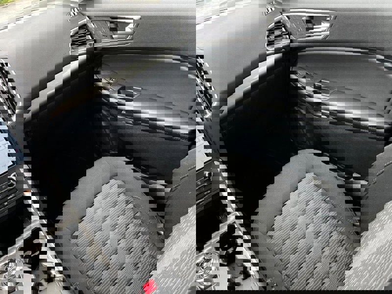 Used 2024 Ford Edge SEL image 13