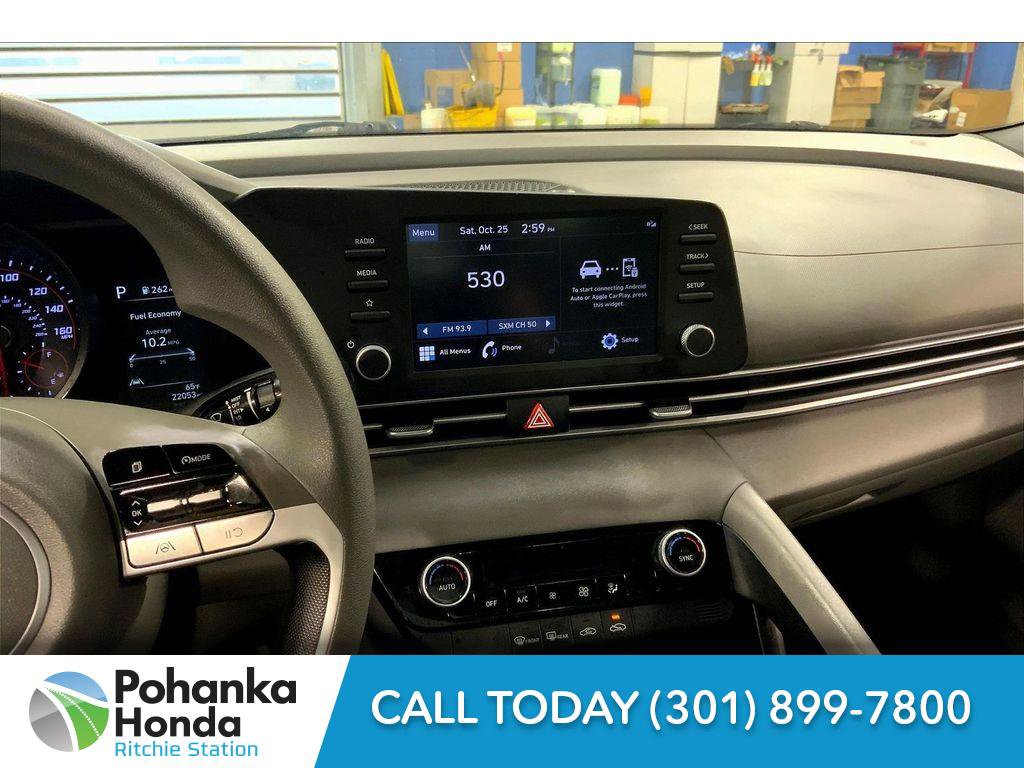 Used 2023 Hyundai Elantra SEL w/ Cargo Package image 5