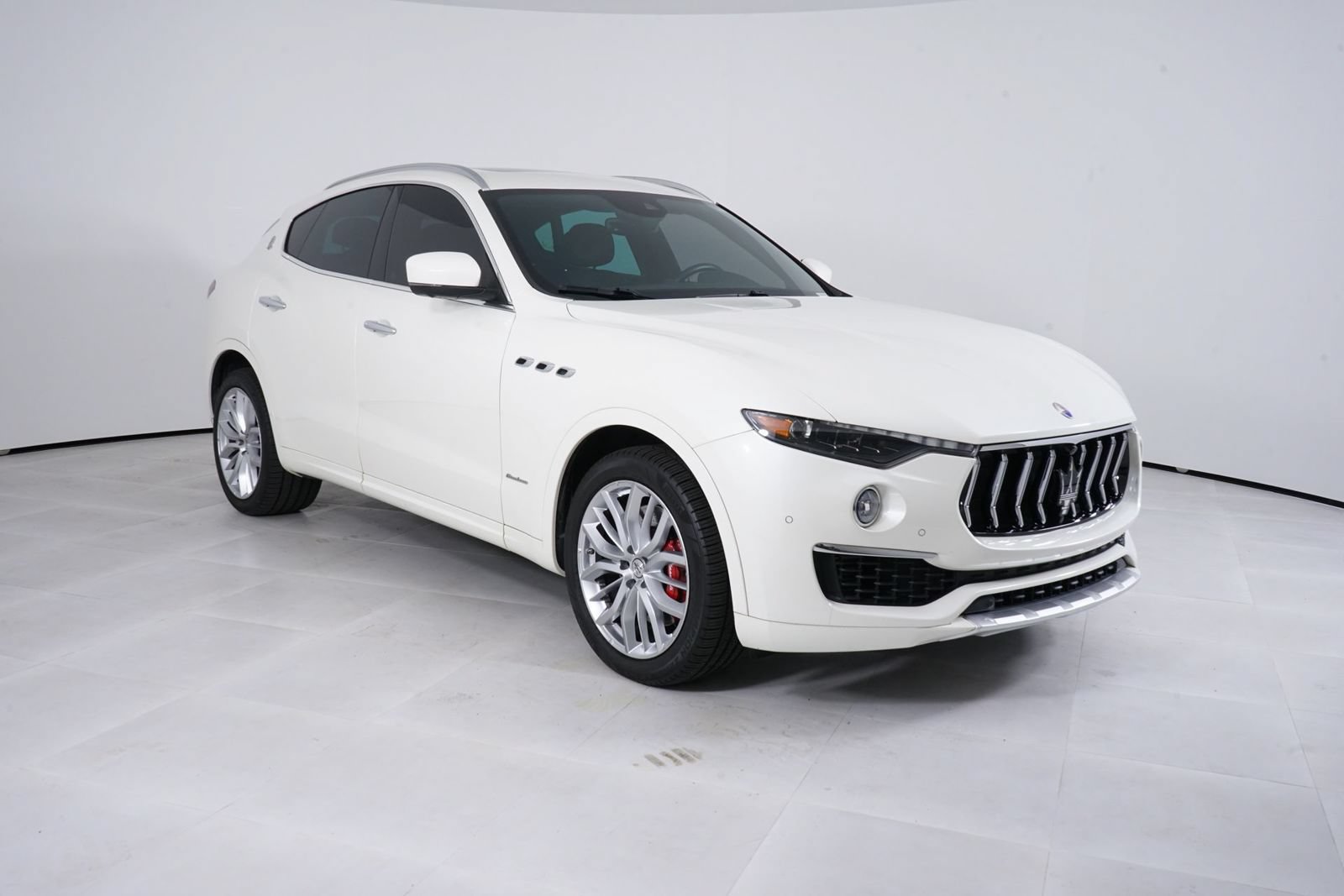 Used 2021 Maserati Levante S GranLusso AWD/4WD image 9
