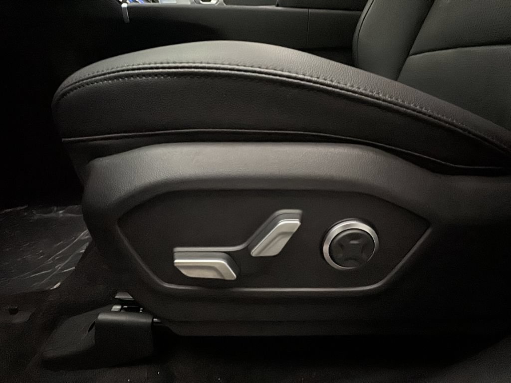 New 2026 Hyundai Santa Fe Limited AWD/4WD image 11