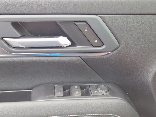 New 2027 GMC Terrain Elevation w/ Elevation Premium Package FWD image 25