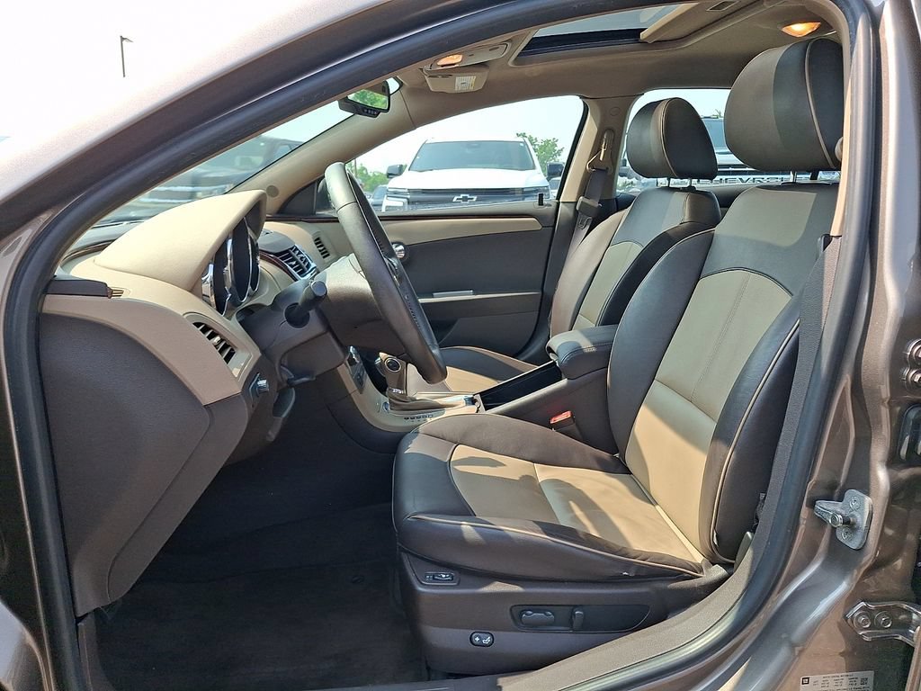 Used 2011 Chevrolet Malibu LTZ FWD image 14