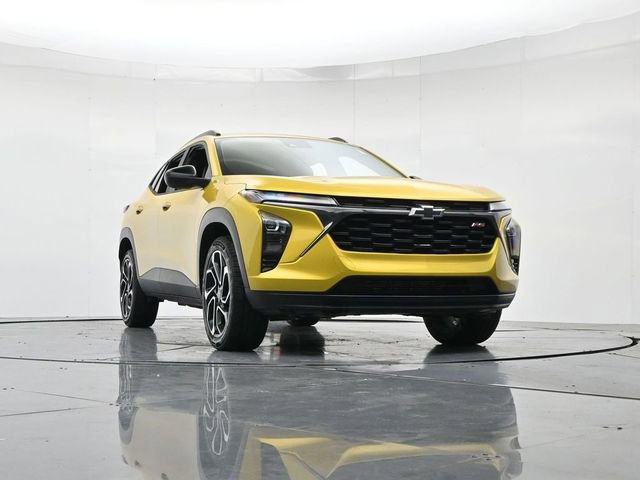 Used 2025 Chevrolet Trax RS w/ Driver Confidence Package image 32