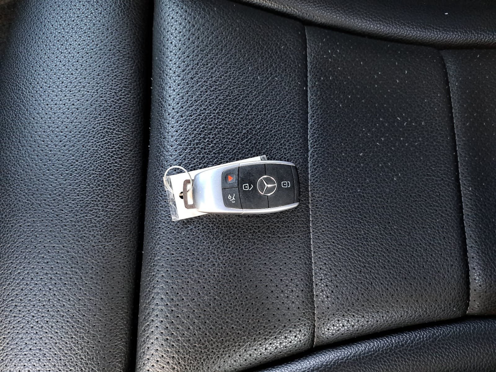 Used 2021 Mercedes-Benz GLC 300 image 41