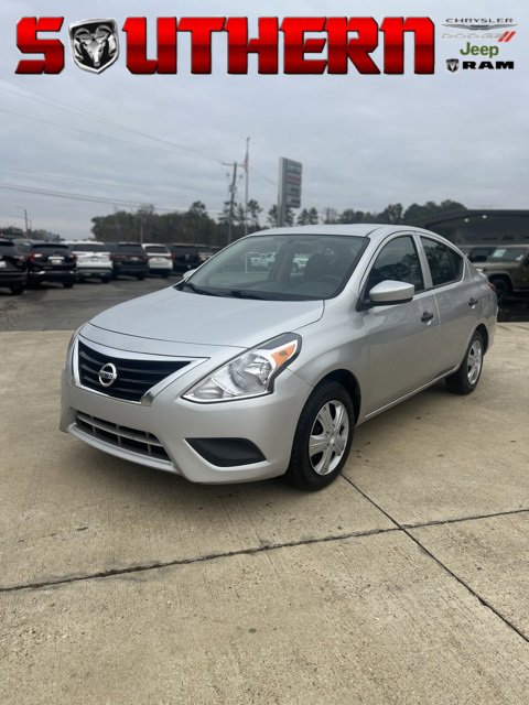 Used 2019 Nissan Versa S Plus image 1
