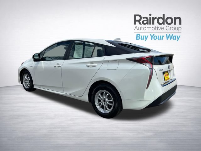 Used 2017 Toyota Prius Four w/ Premium Convenience Package FWD image 5