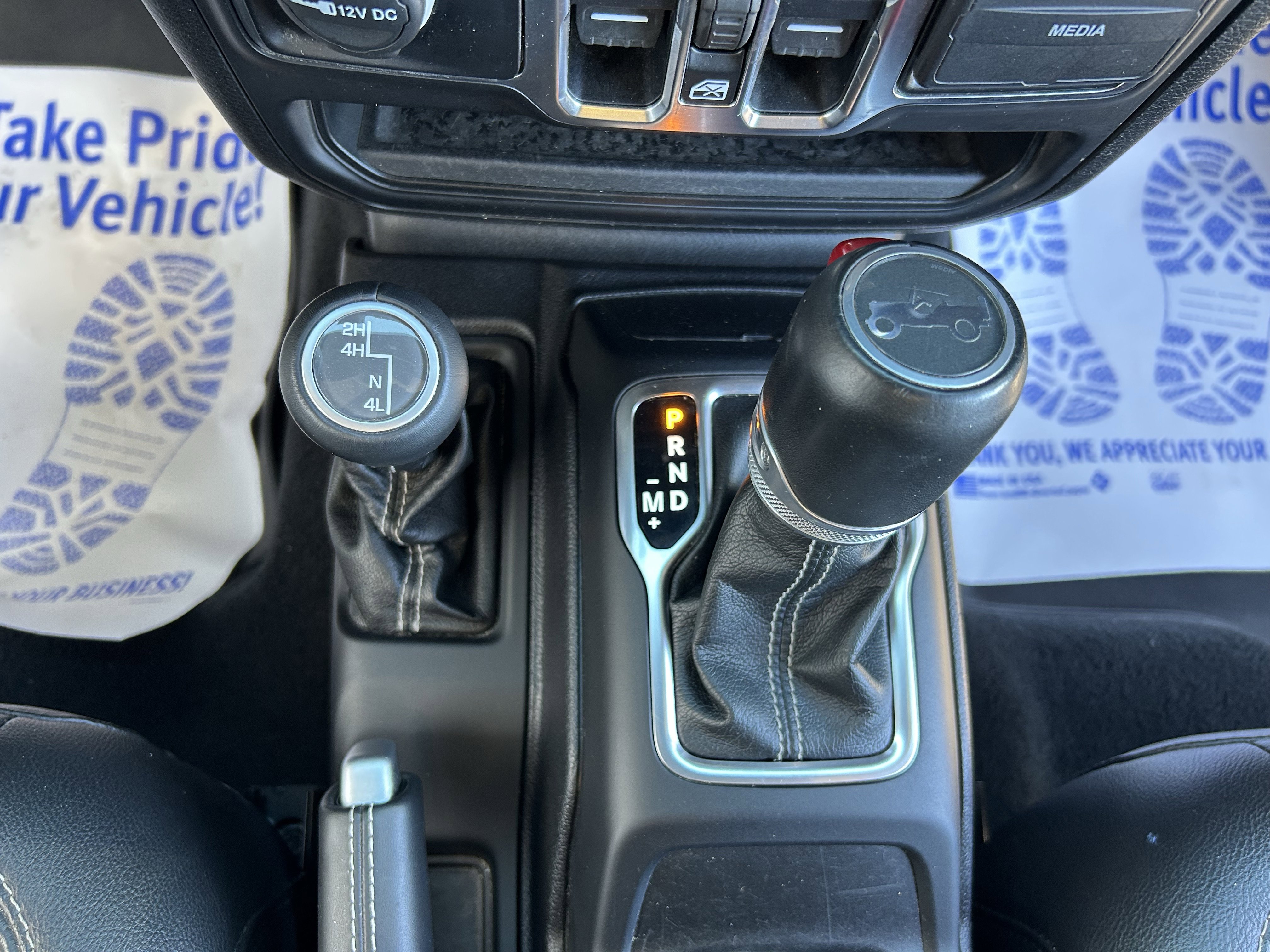 Used 2019 Jeep Wrangler Unlimited Sahara w/ Uconnect 4C Nav & Sound Group image 29