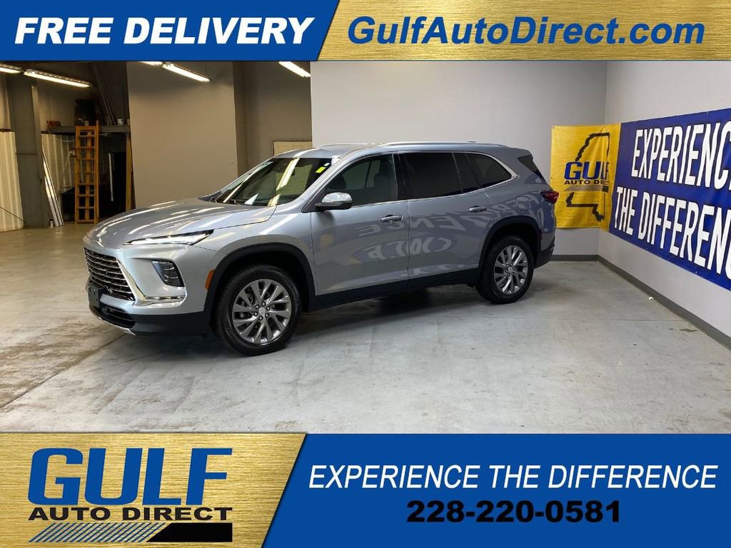 Used 2025 Buick Enclave Preferred FWD image 5