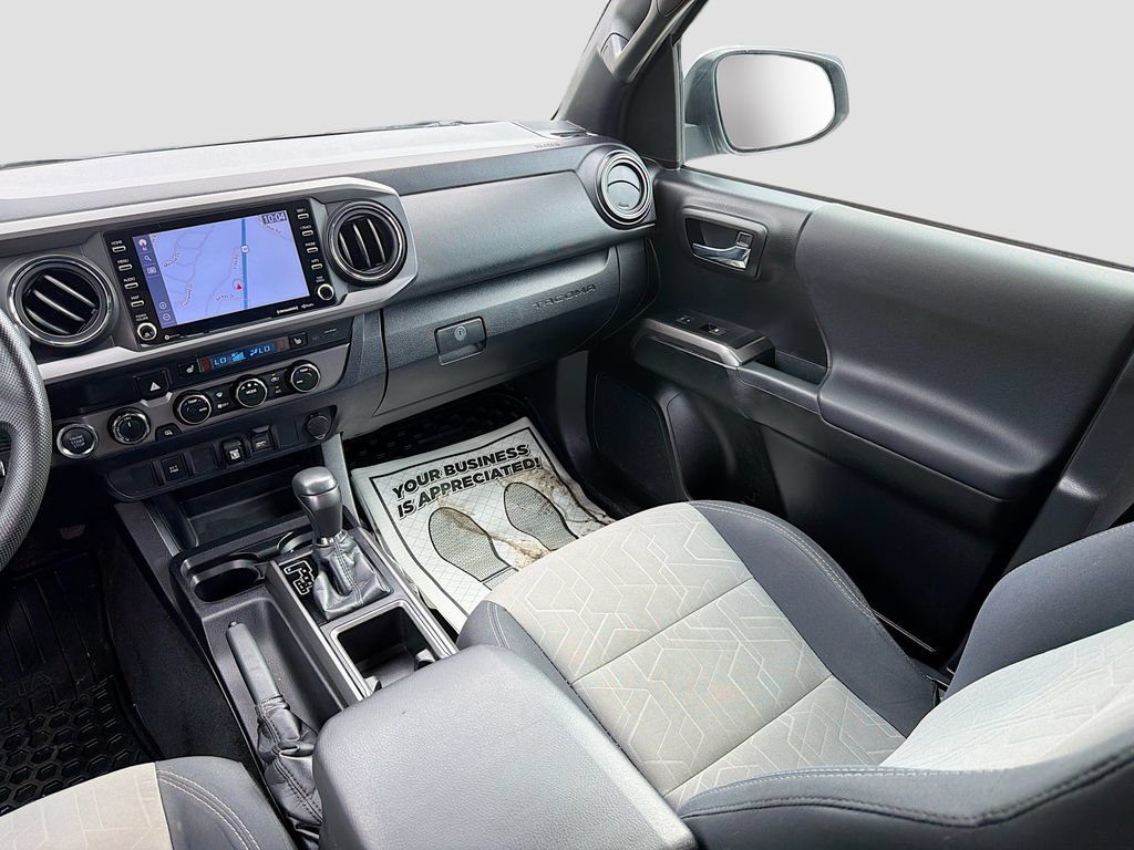 Used 2021 Toyota Tacoma TRD Sport AWD/4WD image 26
