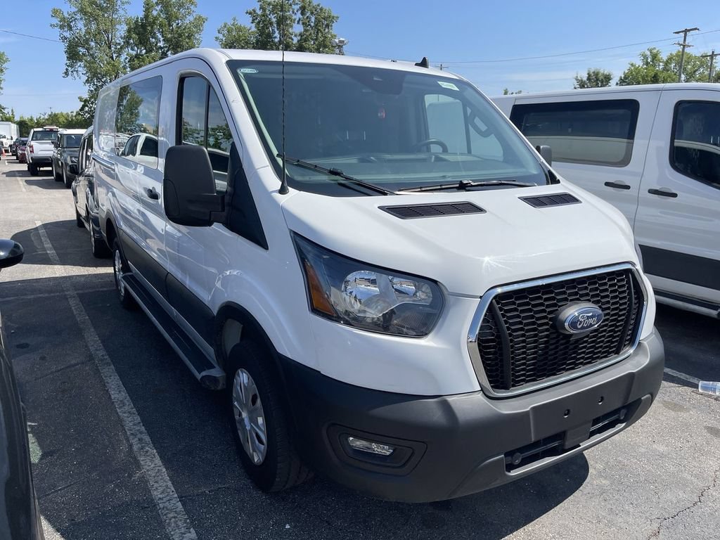 Used 2025 Ford Transit 250 Low Roof w/ Exterior Upgrade Package RWD image 12