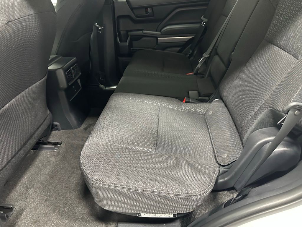 Used 2025 Toyota 4Runner SR5 AWD/4WD image 44
