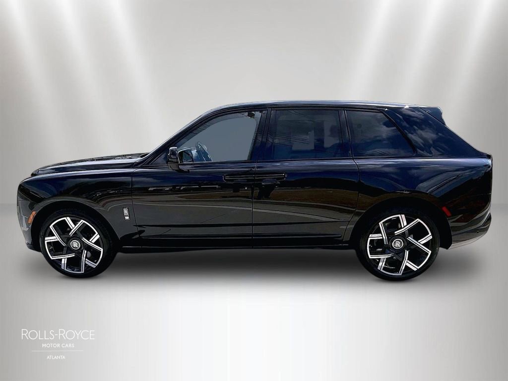 New 2026 Rolls-Royce Cullinan Black Badge image 14
