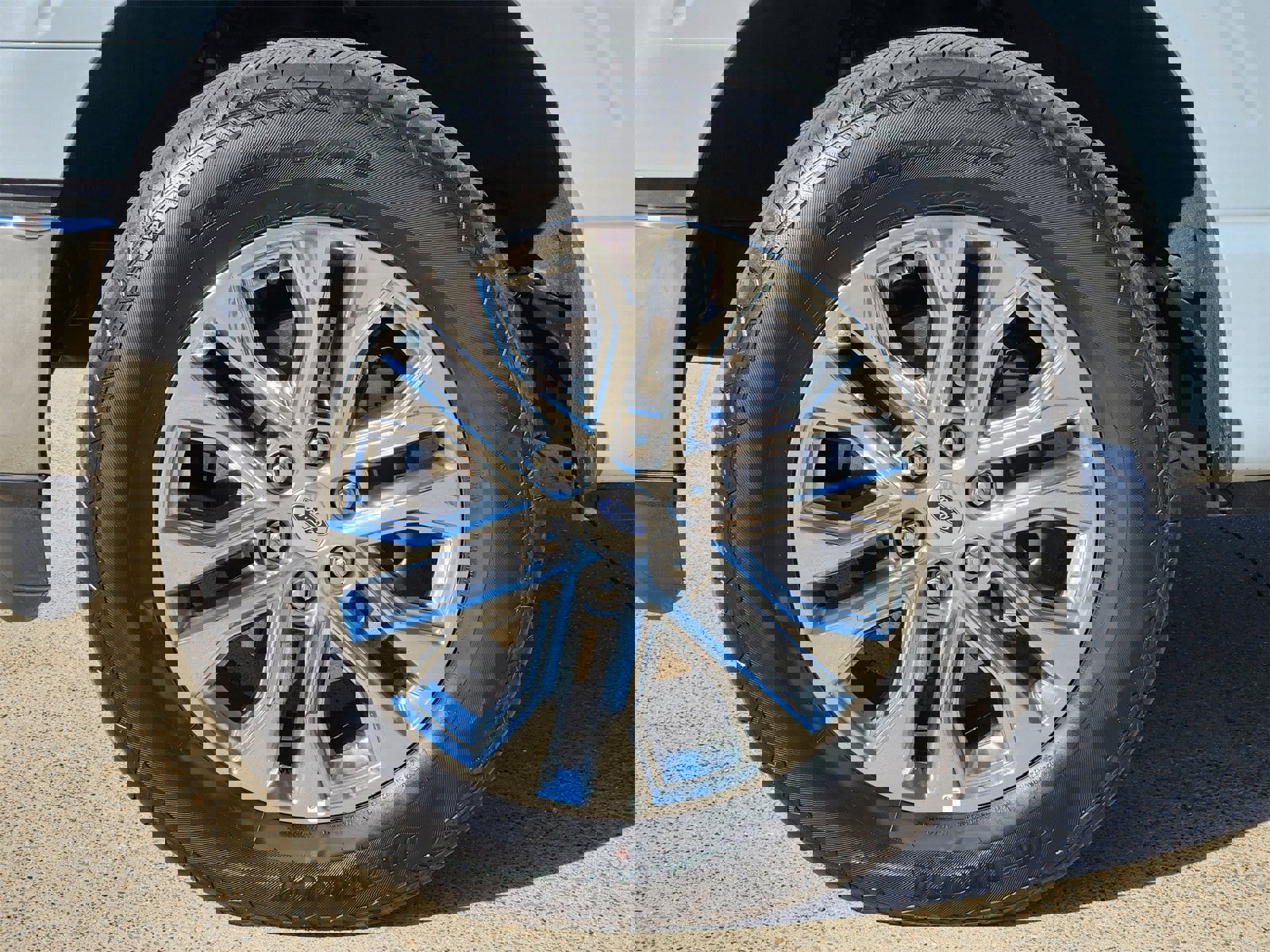 Used 2025 Ford F150 Lariat w/ Equipment Group 501A Mid image 20