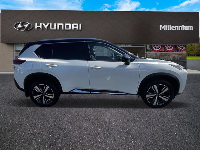 Used 2023 Nissan Rogue SL w/ SL Premium Package AWD/4WD image 4