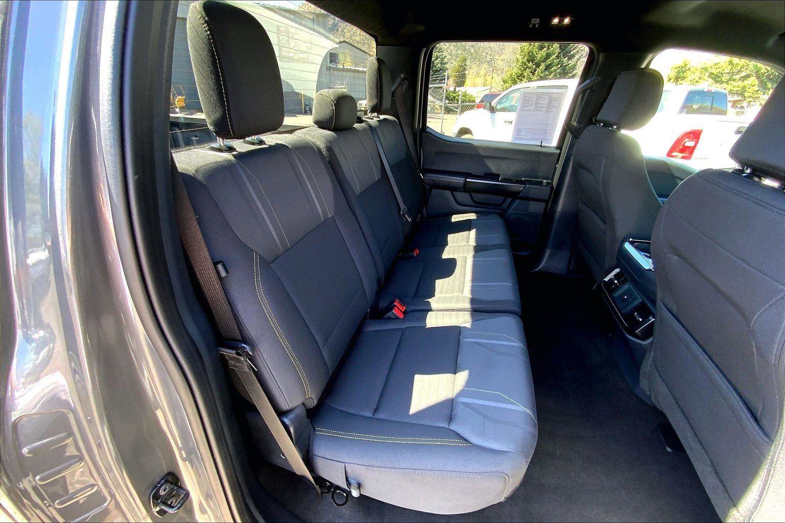 Used 2025 Ford F150 STX image 27