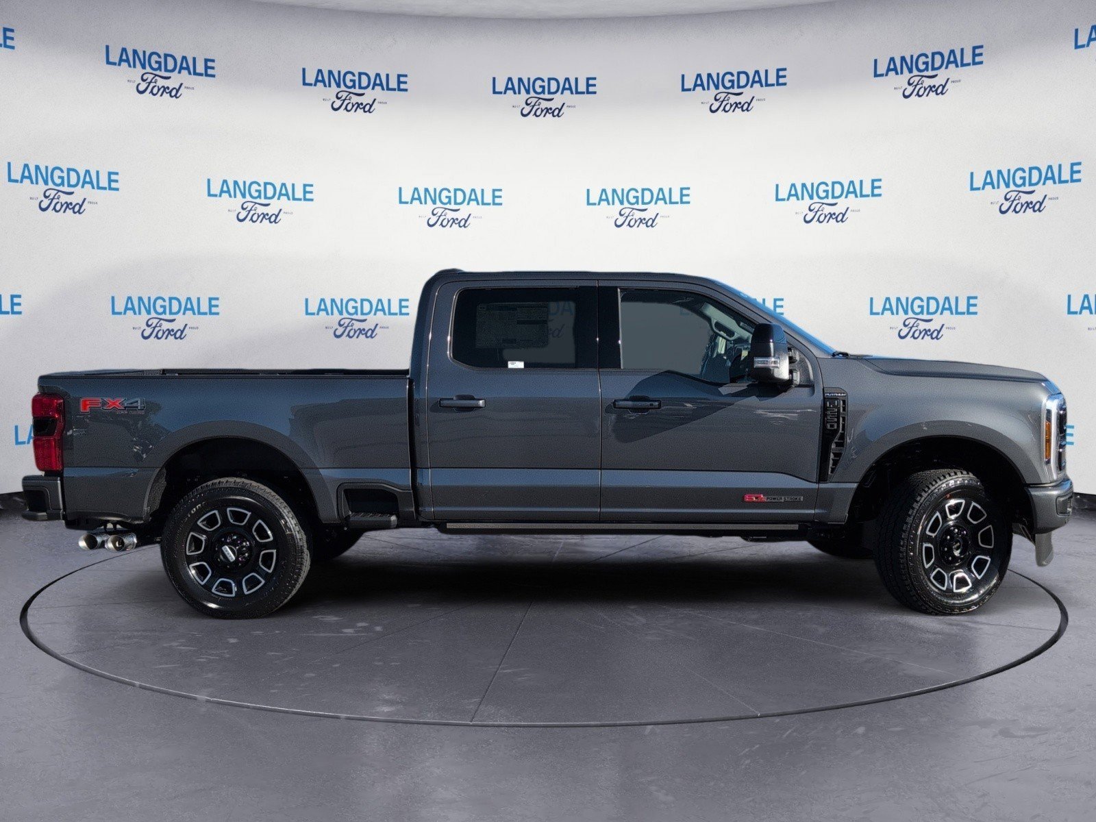 New 2026 Ford F250 Platinum image 3