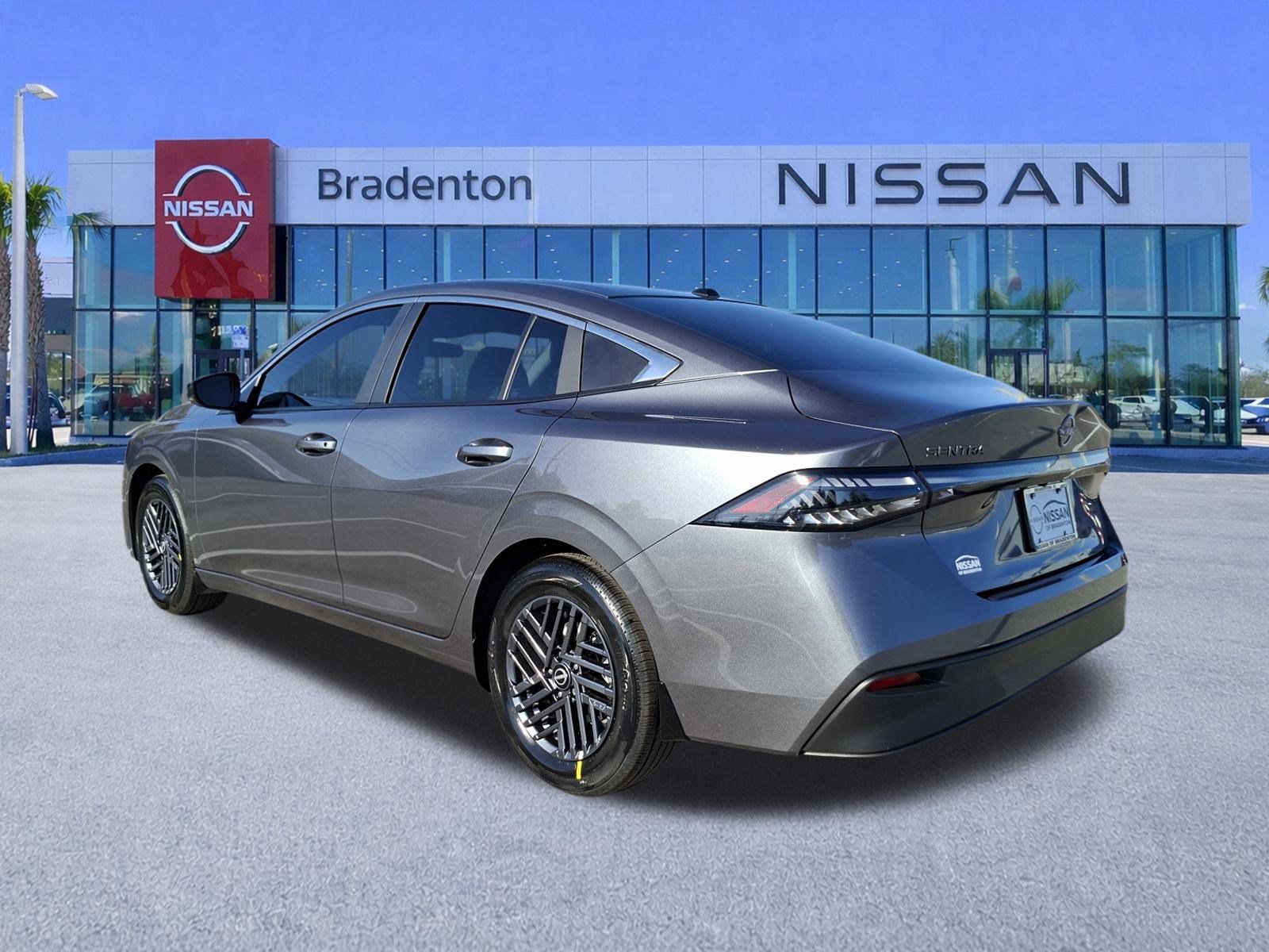 New 2026 Nissan Sentra SV w/ SV Convenience Package FWD image 4