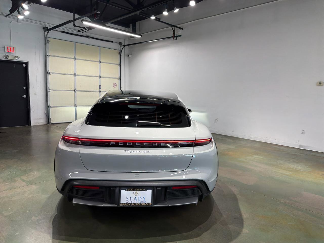 Used 2023 Porsche Taycan 4S w/ Premium Package image 6