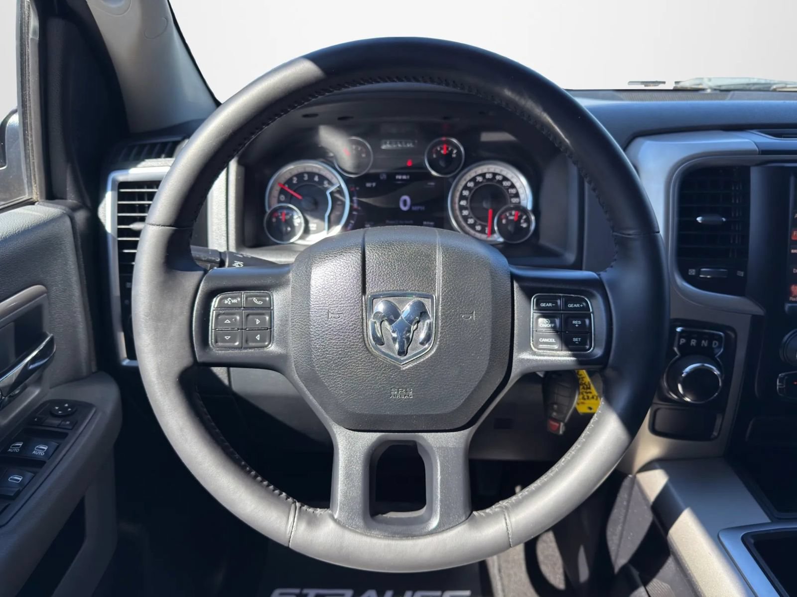 Used 2015 RAM 1500 Big Horn RWD image 17