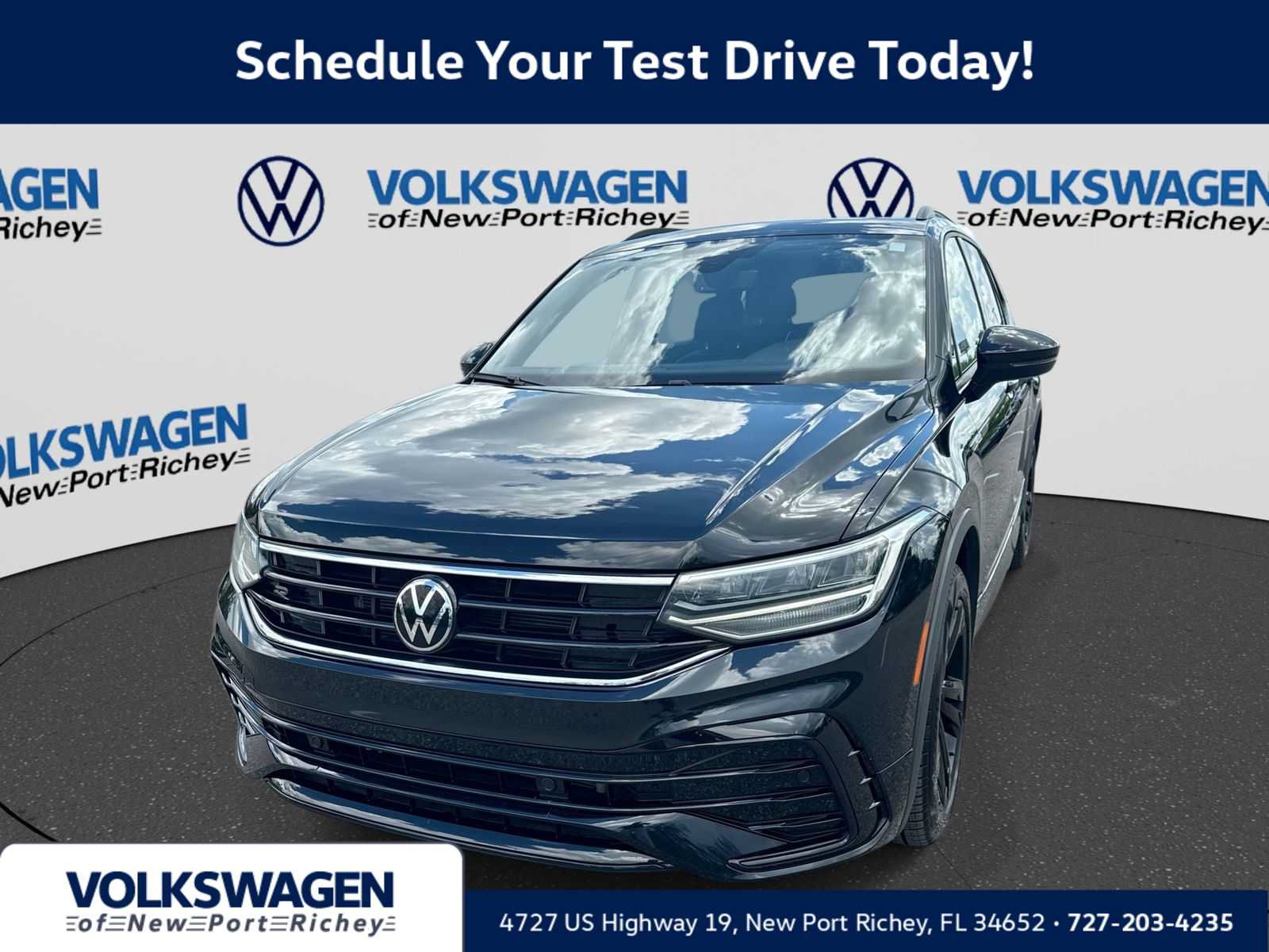 Used 2024 Volkswagen Tiguan SE R-Line FWD image 1