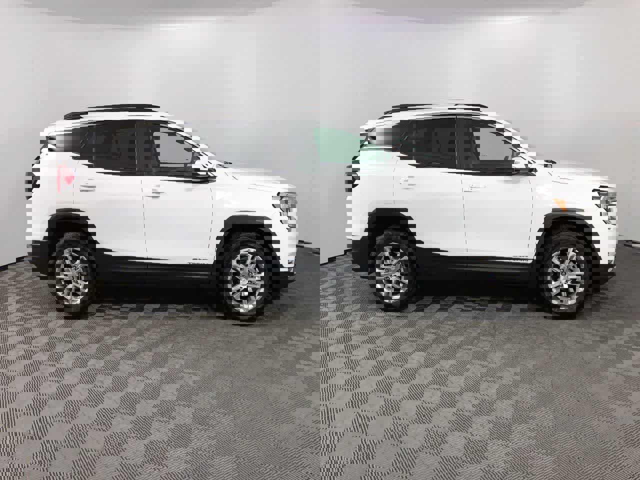 Used 2023 GMC Terrain SLE w/ Driver Convenience Package image 9