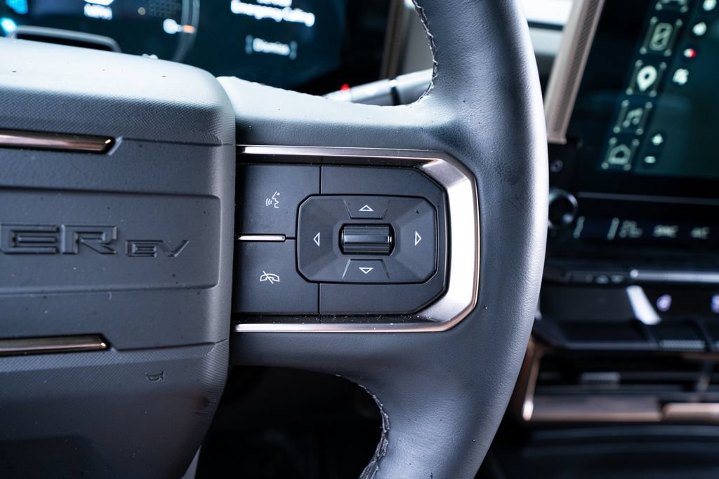 Used 2025 GMC Hummer EV 2X AWD/4WD image 36