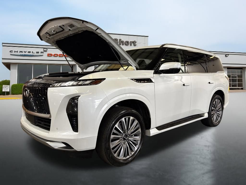Used 2025 INFINITI QX80 Sensory image 12