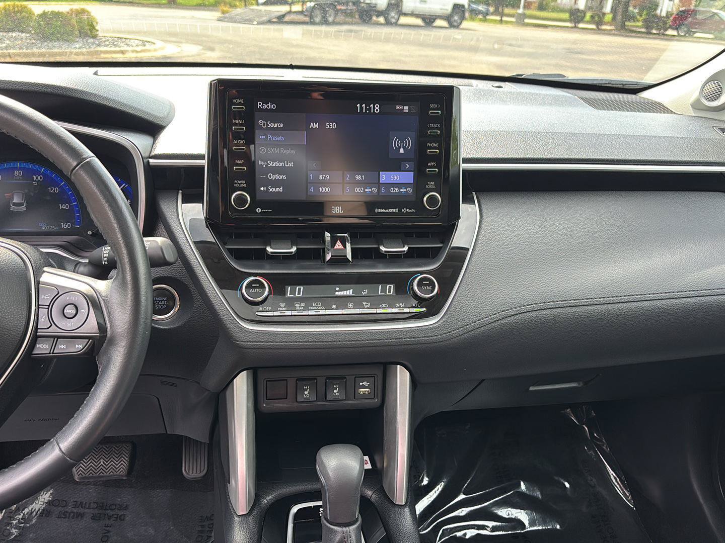 Used 2022 Toyota Corolla Cross XLE w/ Convenience Package AWD/4WD image 30