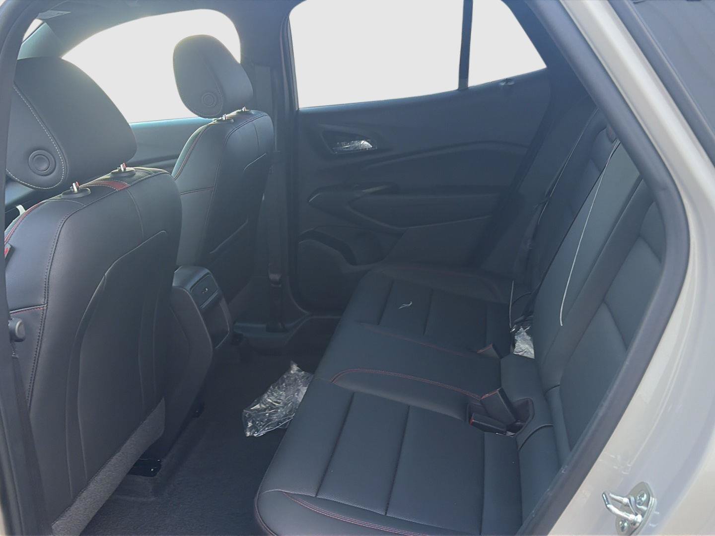 New 2026 Chevrolet Trax RS w/ Sunroof Package FWD image 25