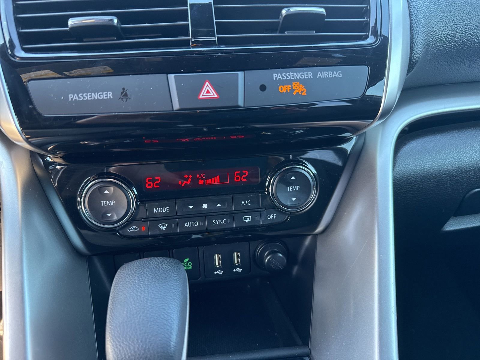 Used 2022 Mitsubishi Eclipse Cross SE image 14