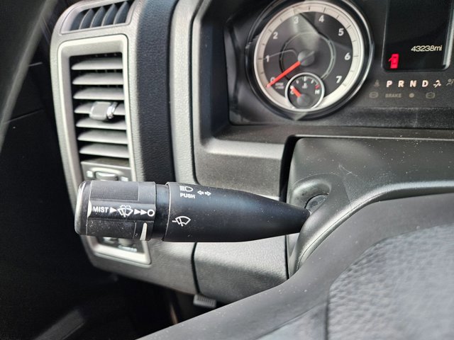 Used 2018 RAM 1500 Express w/ Express Value Package image 12