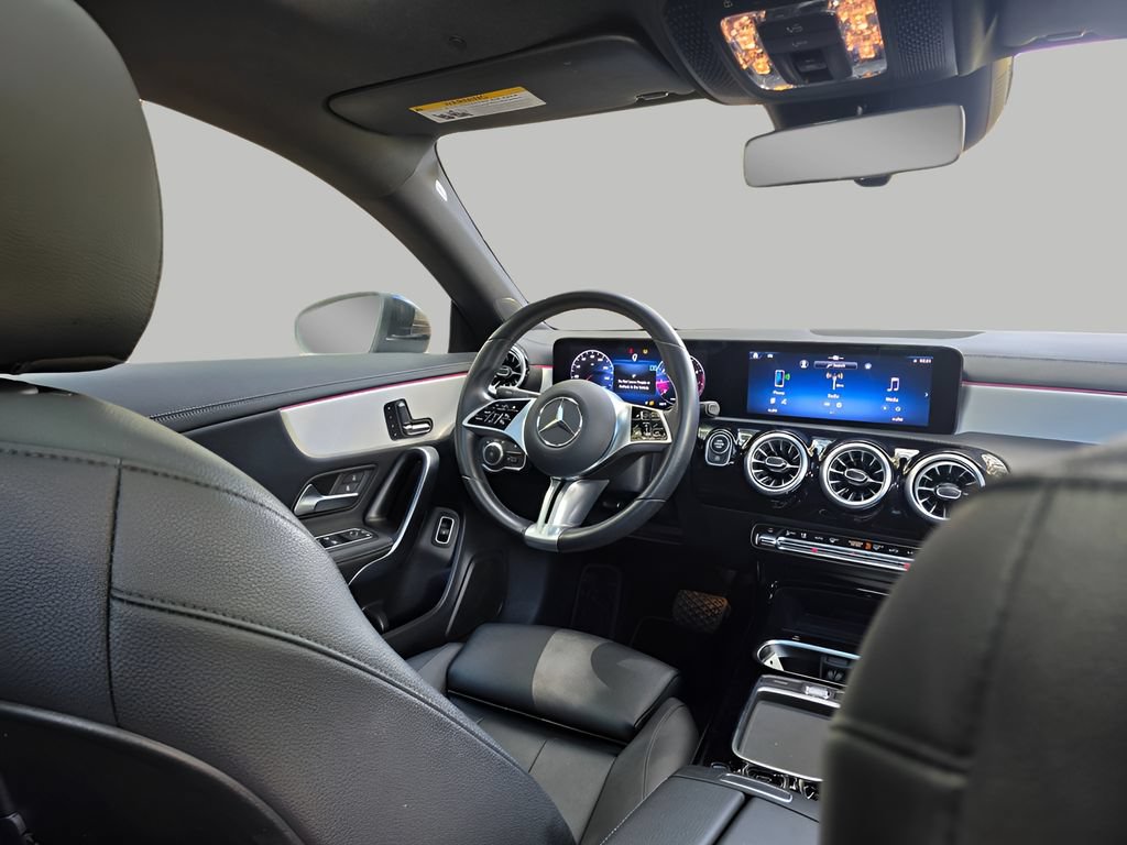 Used 2025 Mercedes-Benz CLA 250 image 9