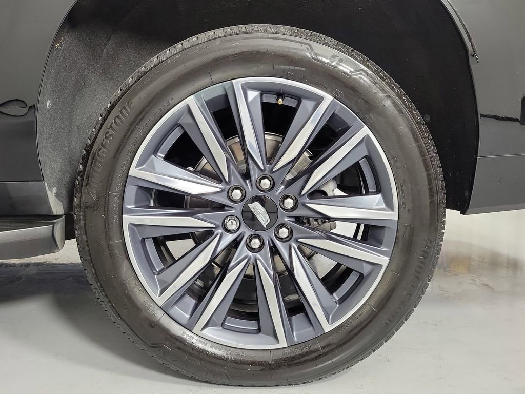 Used 2023 Cadillac Escalade ESV Sport AWD/4WD image 10