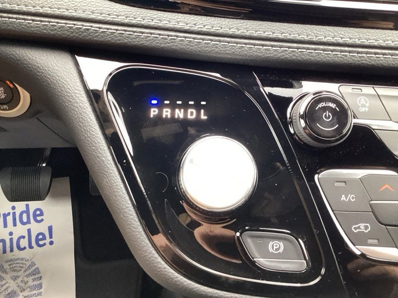 New 2026 Chrysler Pacifica Select image 37