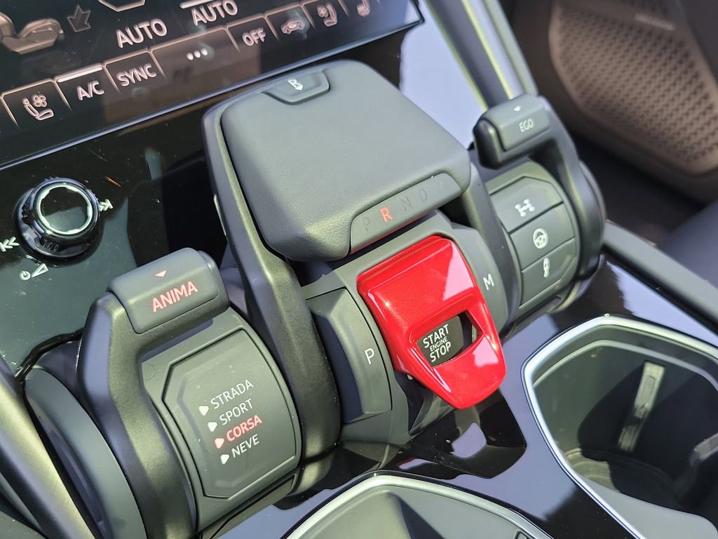 Used 2024 Lamborghini Urus S AWD/4WD image 34