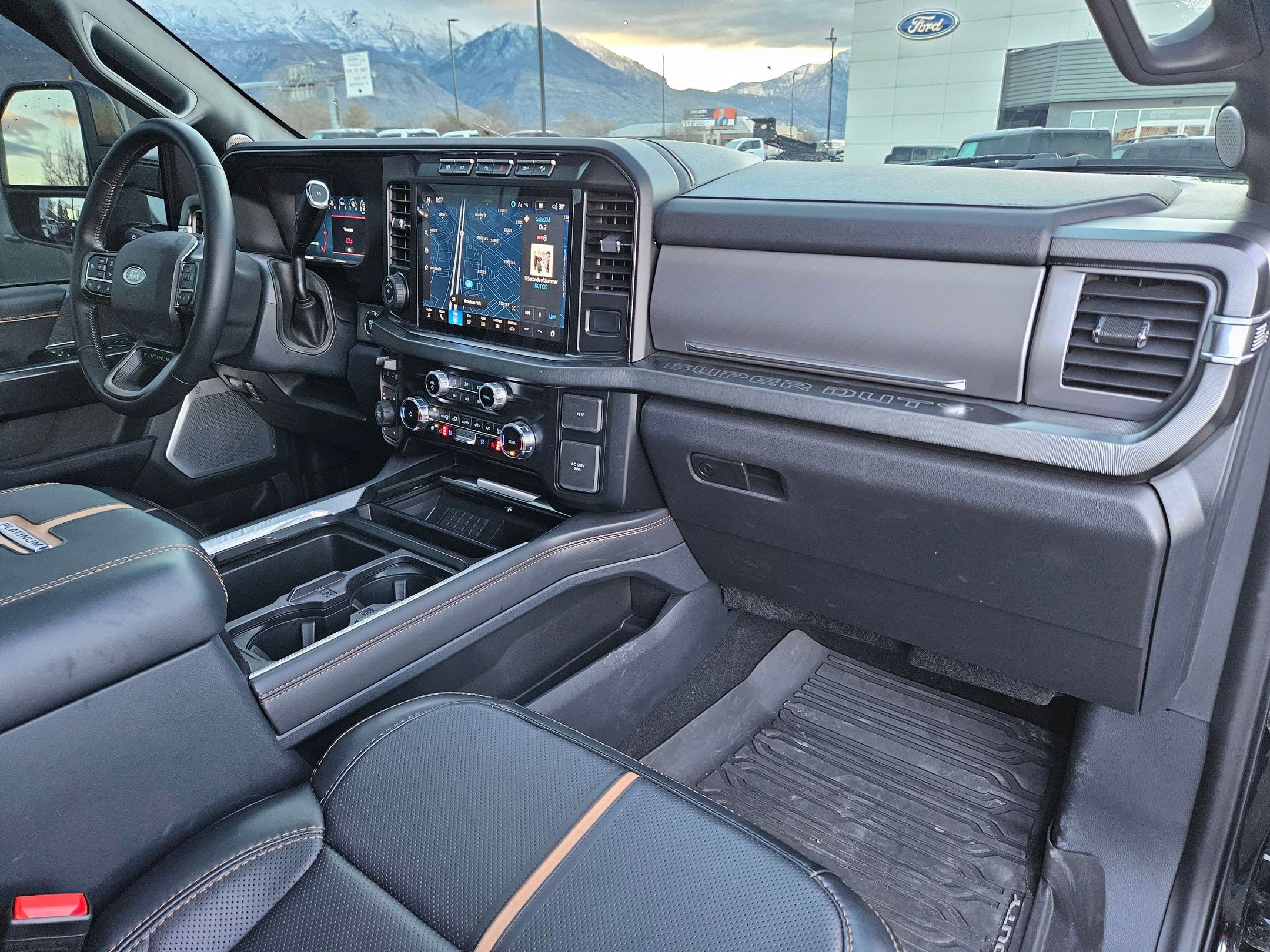 Used 2024 Ford F350 Platinum image 35