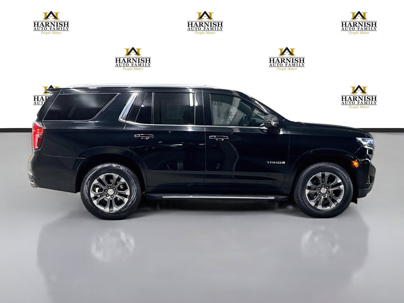 Used 2023 Chevrolet Tahoe Premier AWD/4WD image 5