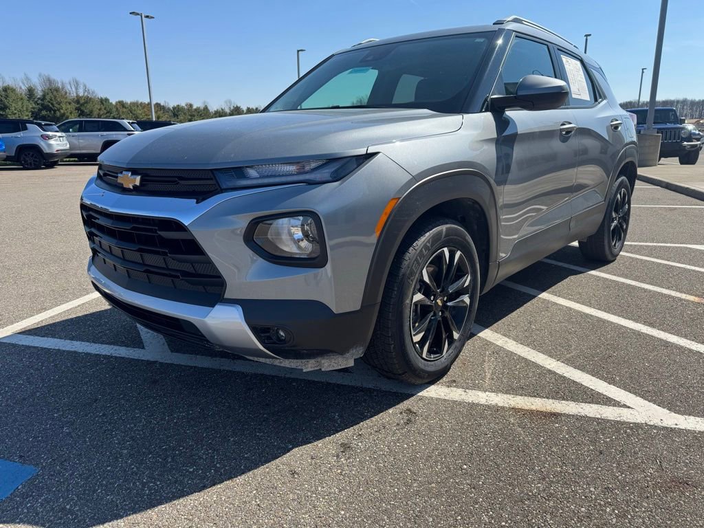 Used 2023 Chevrolet TrailBlazer LT w/ Convenience Package FWD image 5