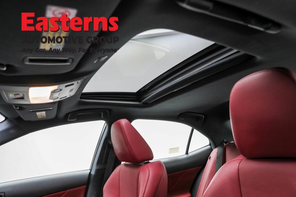 Used 2018 Lexus IS 300 AWD image 35