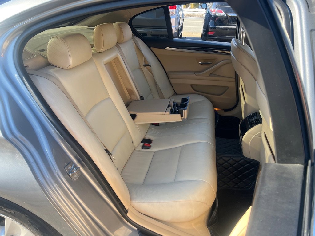 Used 2011 BMW 528i Sedan RWD image 18