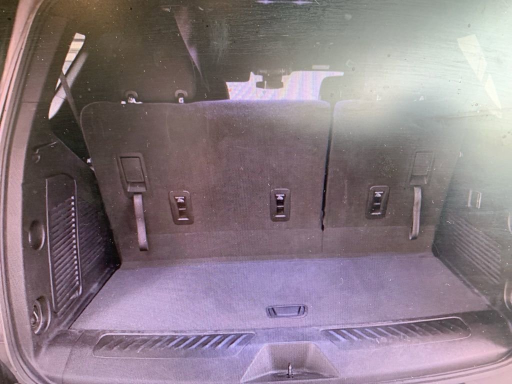 Used 2023 GMC Yukon SLE image 16