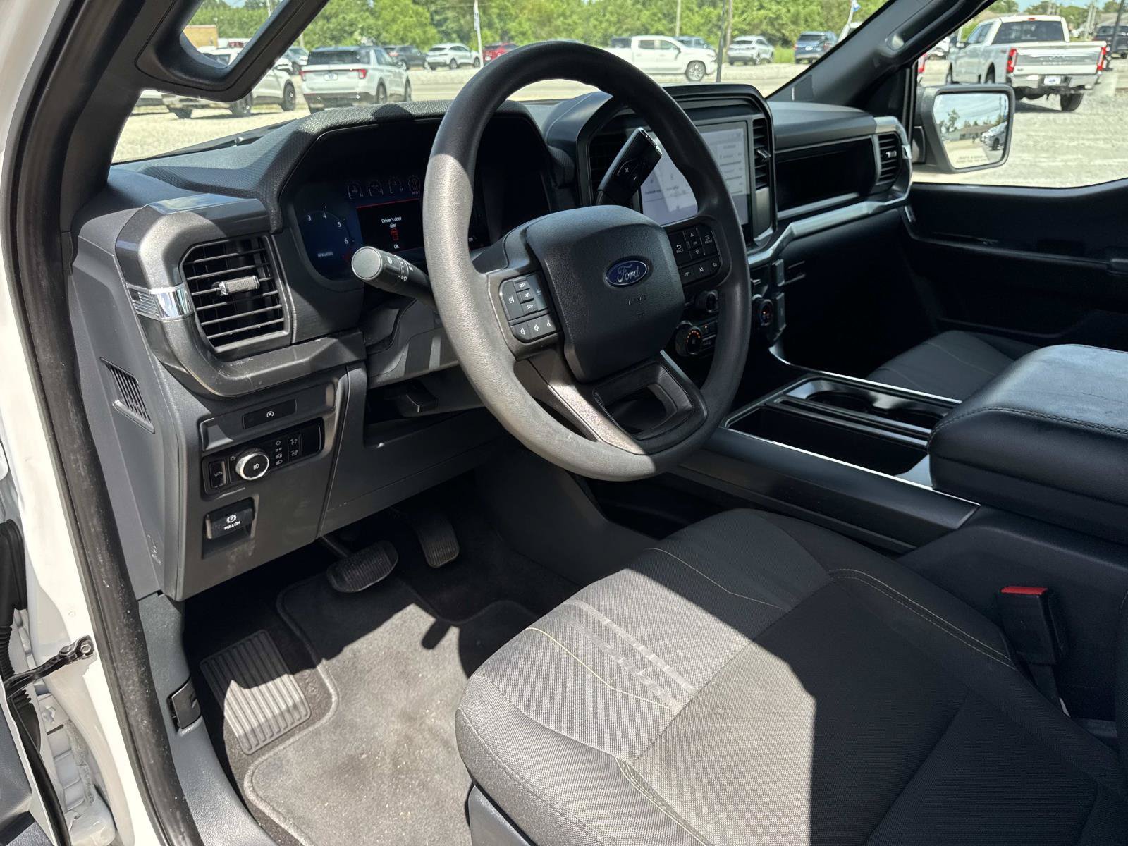 Used 2025 Ford F150 STX w/ Equipment Group 200A RWD image 17